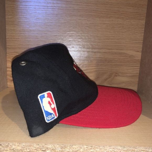 Vintage 90s Nike Chicago Bulls Strapback Hat Cap Embroidered Michael Jordan RARE - Picture 3 of 9